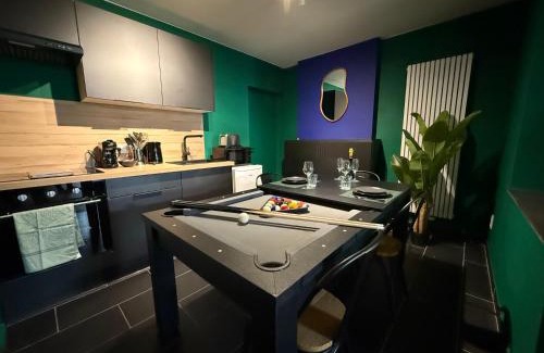 Cuesmes Apartamento | Capsule Avatar - Balneo Sauna Projecteur Nintendo