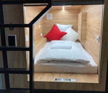 Andel Hostal | Capsule hostel Andel Centre SPIRIT