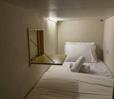 Business Bay Hotel | Capsule Room in Business Bay Near Downtown