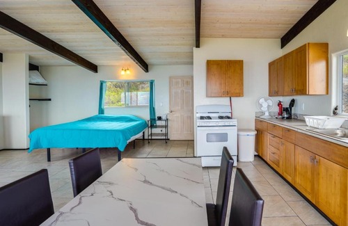 Captain Cook Apartamento | Captain Cook Bungalow with Panoramic Ocean Views!