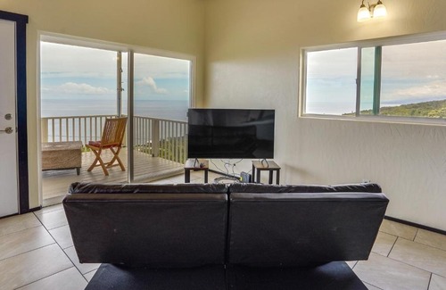 Captain Cook Apartamento | Captain Cook Bungalow with Panoramic Ocean Views!