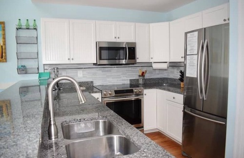 Chincoteague Casa | Captain Jay's Retreat-Pool, Close to Downtown