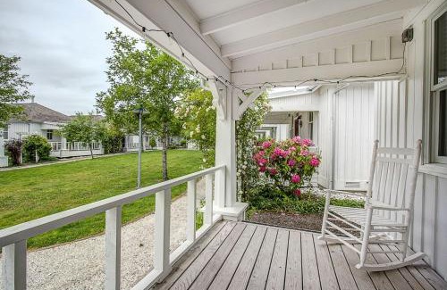 Seabrook Casa | Captain Morgans by Seabrook Hospitality
