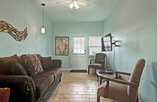 Port Aransas Casa | Captain Quarter's 1 bedrm unit at Sea Isle Village