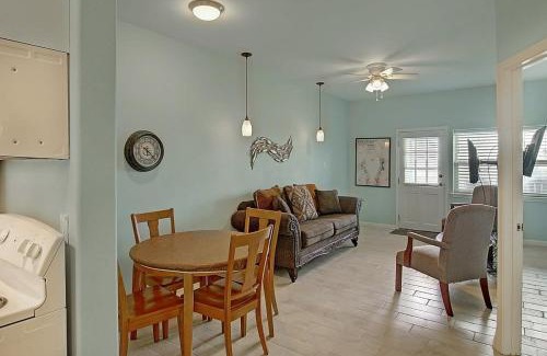 Port Aransas Casa | Captain Quarter's 1 bedrm unit at Sea Isle Village