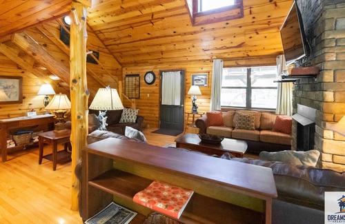 Mountain View Cabina | Captain's Cool Water Cabin