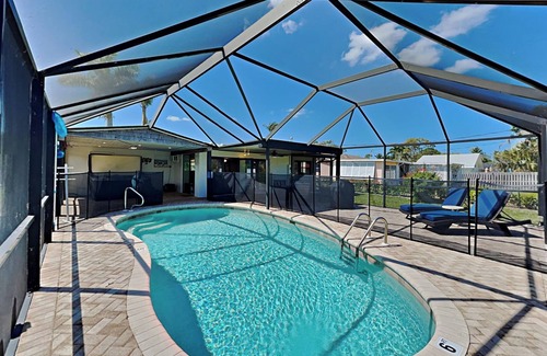 Bonita Springs Cabaña | Captain's Cottage