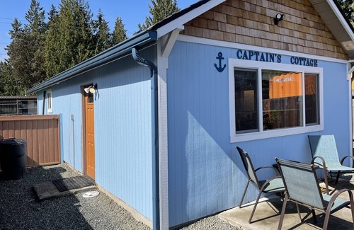 Port Angeles Cabaña | Captain's Cottage (¡Nuevo! Remodelación 2018)