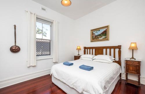 Fremantle Apartamento | Captain's Heritage Cottage - central Fremantle 2 bedroom historic cottage