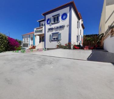 Baleal Hostal | Captain's Log House