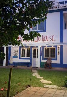 Baleal Hostal | Captain's Log House