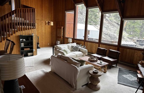 Lake City Casa | Captain's Lookout - Newly Updated Cabin with Unending Views of Lake San Cristobal - OPEN YEAR ROUND