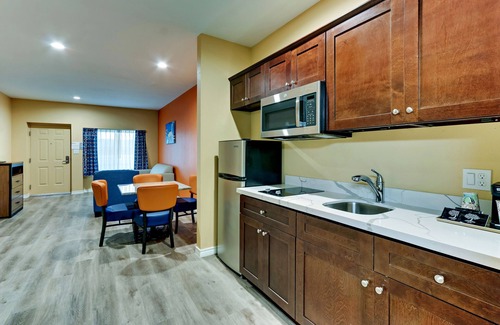 Old Town Hotel | Captain's Quarters Inn