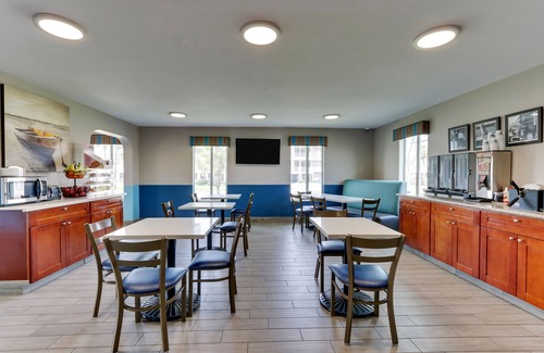Old Town Hotel | Captain's Quarters Inn