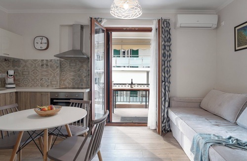 Yenion Casa | Captain's Seafront Apartments