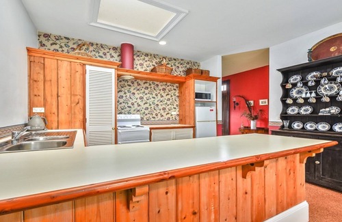 Launceston CBD Cabaña | Bungalow del capitán Stirling - WiFi gratis