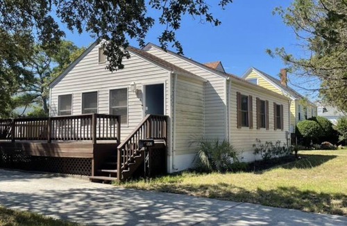 Willoughby Spit Casa | Captains Cottage, large deck, view of water!