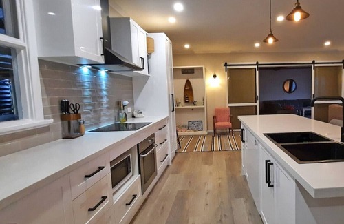 Kangaroo Island Casa | Captains on the Seafront -Large 4br 2bth-Rare Find