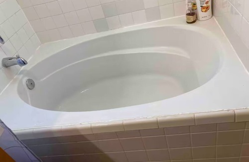 Ione Apartamento | Captains Quarters PVT. Bed Bath and BBQ with a Mother Load of Charm