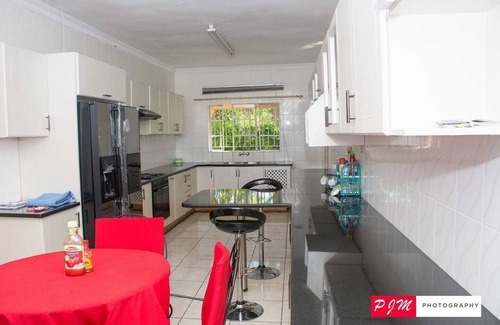 Southern Region Casa | Captivating 16-Bed House in Liwonde