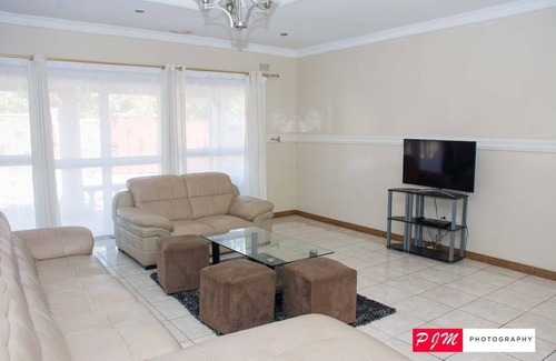 Southern Region Casa | Captivating 16-Bed House in Liwonde