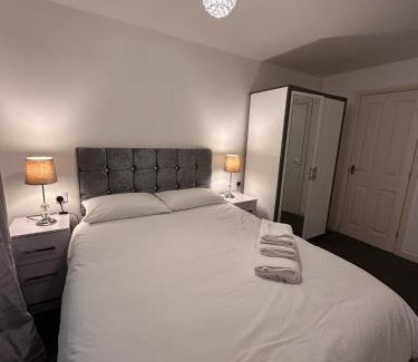 West Bromwich Apartamento | Captivating 2-Bed Apartment in West Bromwich
