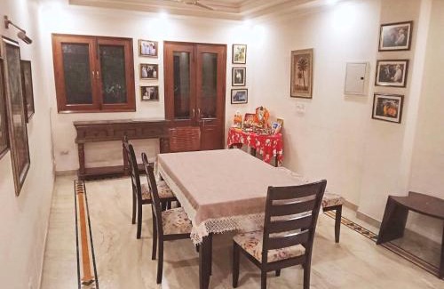 Nehru Place Apartamento | Captivating 2-Bed Apartment in New Delhi
