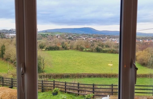 Magherafelt Casa | Sperrinview House - Cosy & Captivating - 4 bedroom
