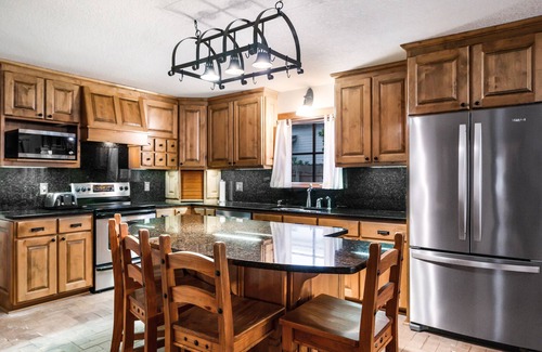 Dune Allen Beach Casa | Capturin' Moments 30A - 3 King, 2 Queen, 1 Full, 3 Twin, 2 sleeper sofas