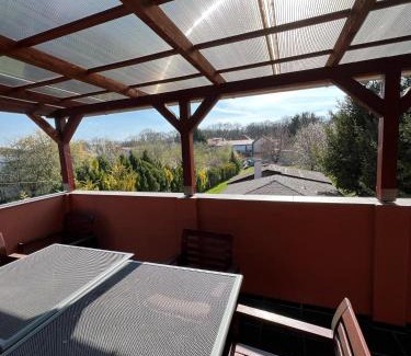 Velky Meder Casa | Car-es panzió