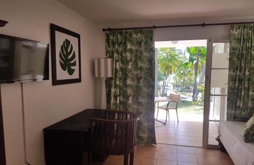 Riviera du Levant Apartamento | Caraïbes Apparts Resorts-Village vacance piscine 4 étoiles-Accès direct mer
