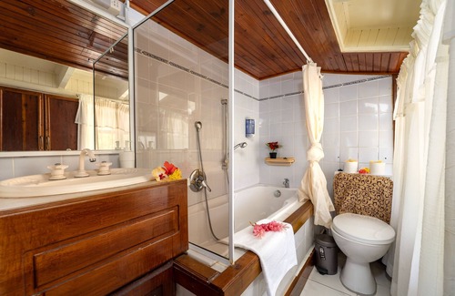 Glacis Casa | Carana Hilltop Villa