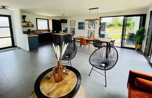 Carantec Casa | Carantec 4 stars house with private jacuzzi and garden