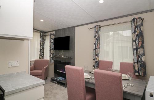 Plymouth Casa | Caravan 7