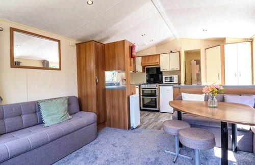 Clacton-on-Sea Cabaña | CARAVAN 941, pet friendly, country holiday cottage in Clacton-On-Sea