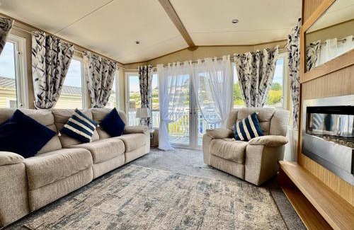 Challaborough Otro | Caravan at Challaborough Bay Holiday Park