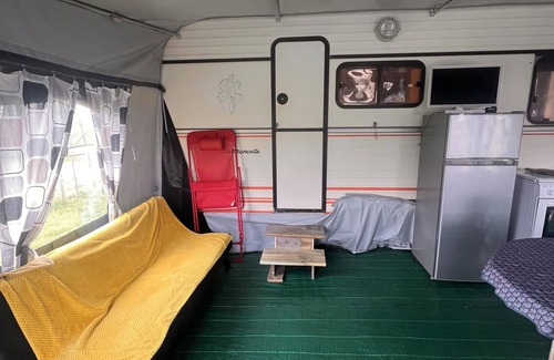 Saint-Martin de Brehal Casa | Caravan sleeps 4
