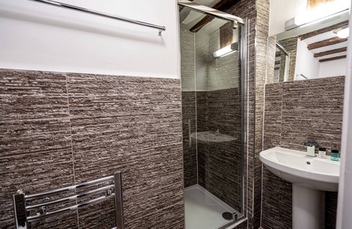 Loughborough Casa | Caravelli