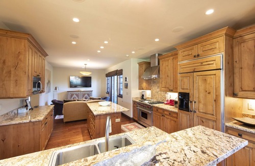 Aspen Glen Casa | Carbondale Retreat in Aspen Glen - Entertain or Bring The Family!
