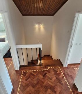 Carcavelos Casa | CARCAROOMS Guest House