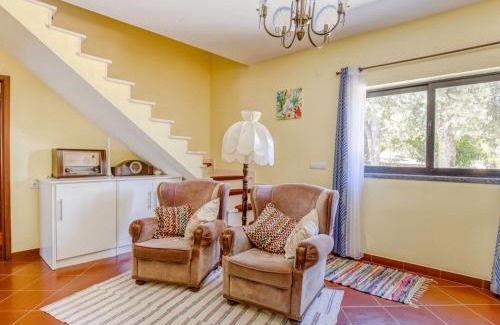 Camparca Casa | Carcavelos Villa with Pool