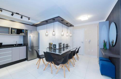 Bombas Apartamento | Cardeal 206B - Aconchegante apartamento na praia de Bombas - 2 dormitórios 5 pessoas - (Consultar serviços de roupa de cama e banho)