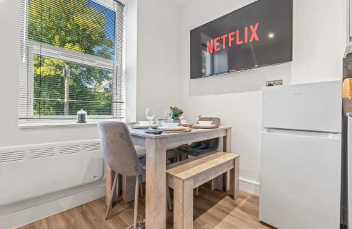 Roath Apartamento | Cardiff Luxe Flats With Spa Facilities