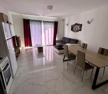 Hamrun Apartamento | Cardin Court