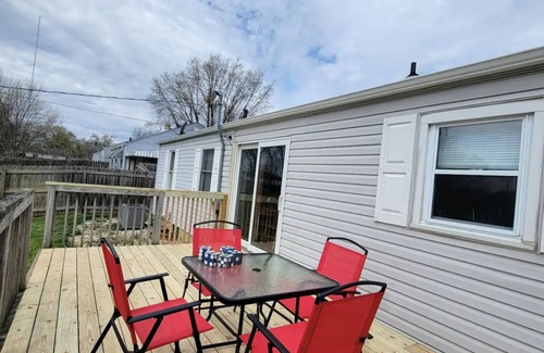 Muncie Casa | Cardinal Cottage - 2 bedroom cozy home