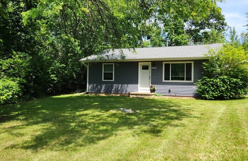 Brooklyn Casa | Cardinal Cottage in Brooklyn, MI