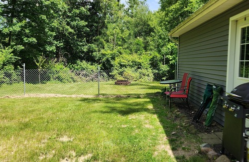 Brooklyn Casa | Cardinal Cottage in Brooklyn, MI