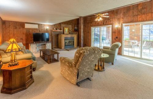 Sylva Casa | Cardinal's Nest