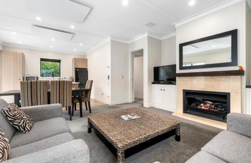 Cardrona Casa | Cardrona Cottage - Cardrona Holiday Home