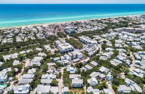 Rosemary Beach Casa | Carefree Cottage